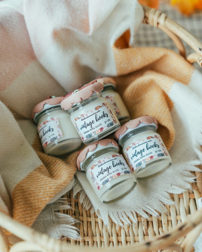 lumanare vintage books